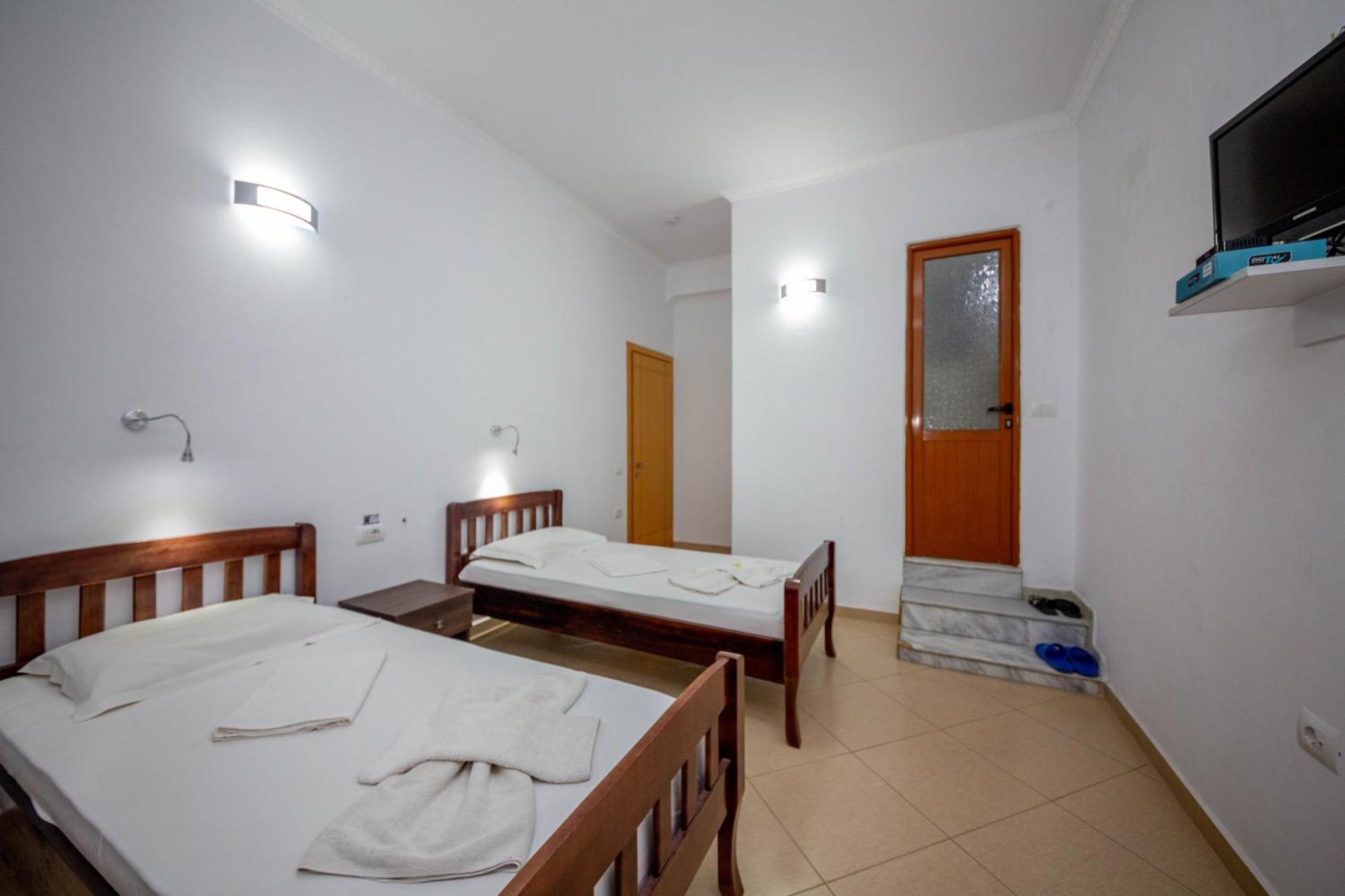 Hotel Shpella Берат Экстерьер фото
