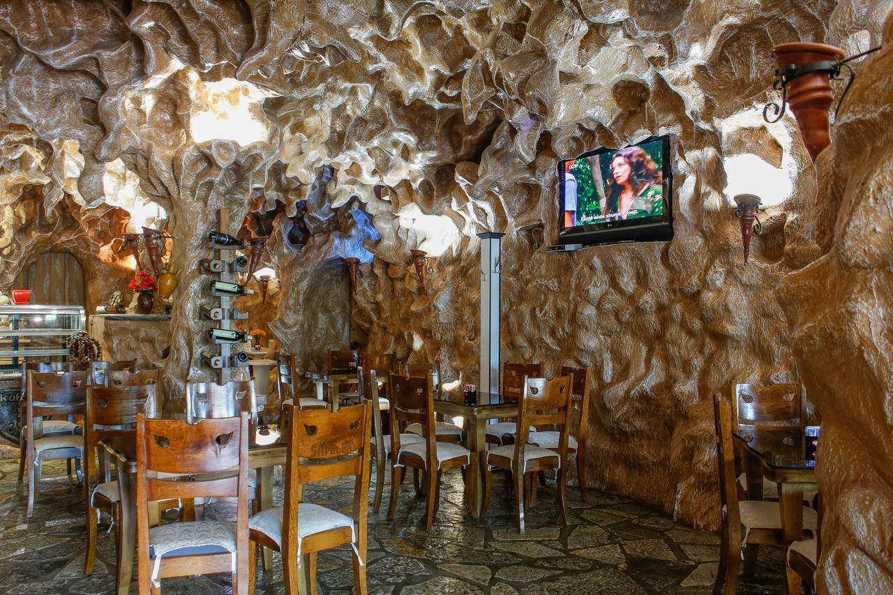 Hotel Shpella Берат Экстерьер фото